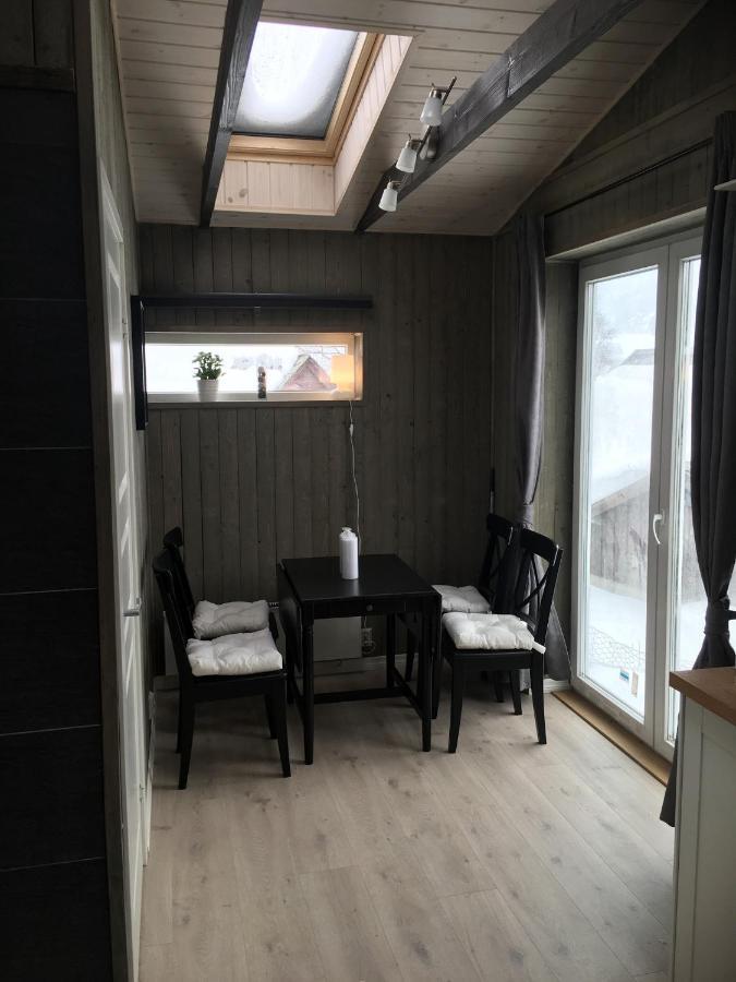Voss- Oppheim Suite Private Cozy Cabin Vossestrand Bagian luar foto